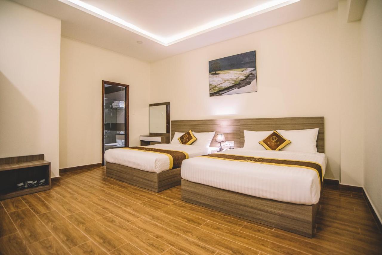 דה לאט Skyline Hotel מראה חיצוני תמונה