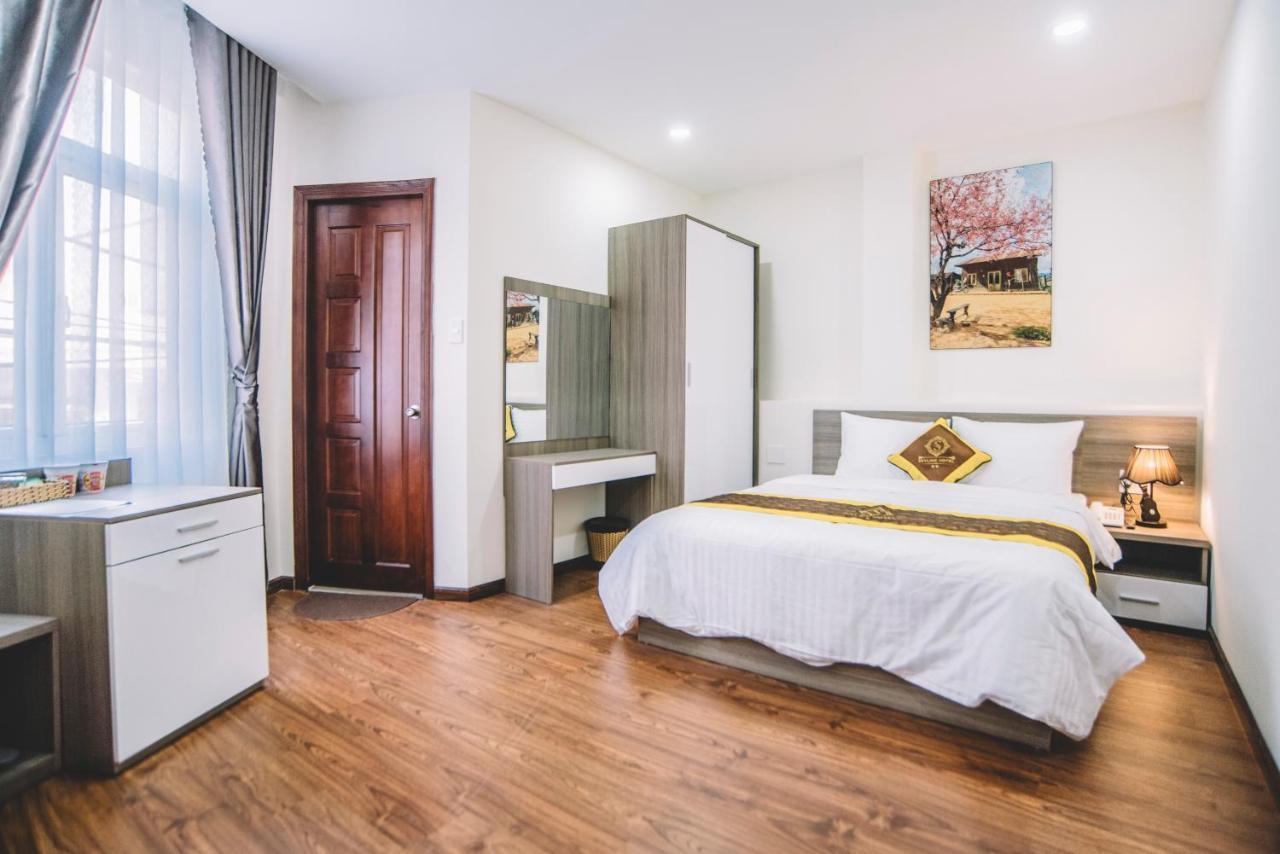 דה לאט Skyline Hotel מראה חיצוני תמונה