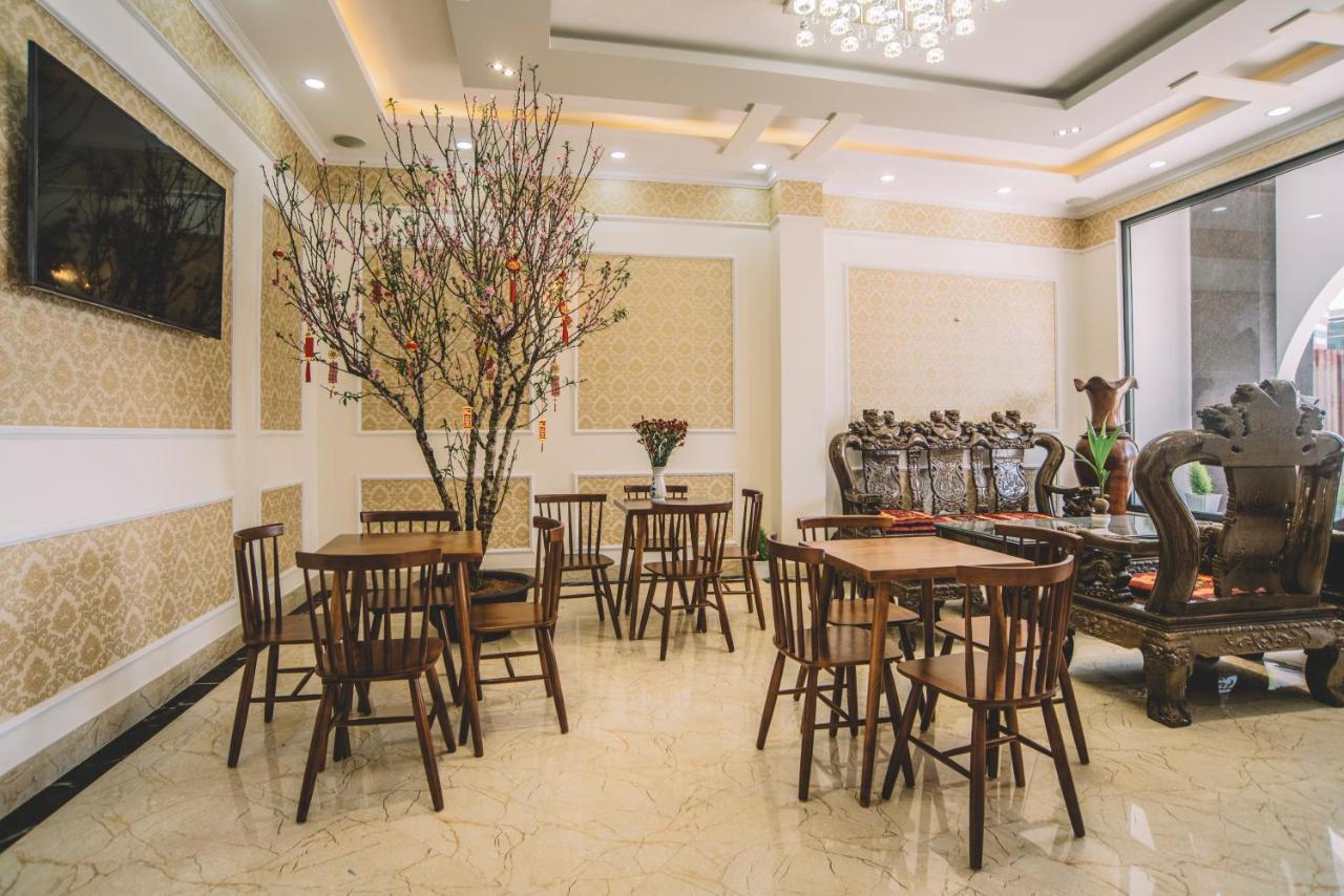 דה לאט Skyline Hotel מראה חיצוני תמונה